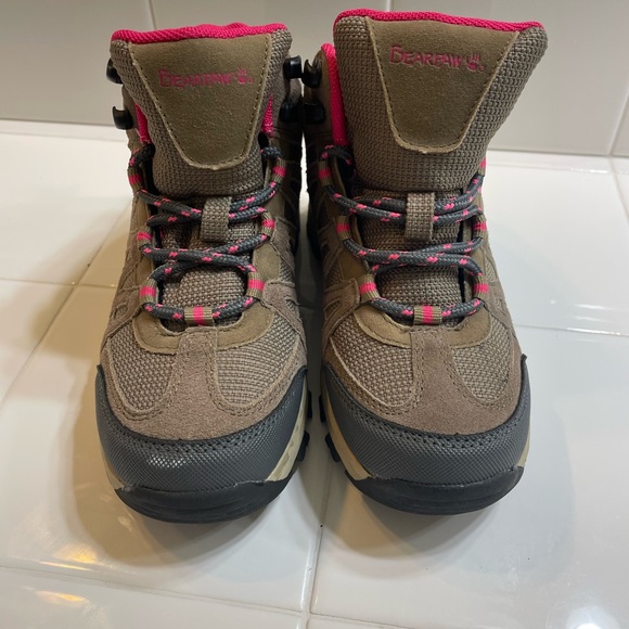 Girls BearPaw Brown and Pink Boots for Outdoor Adventures - Picture 2 of 5
